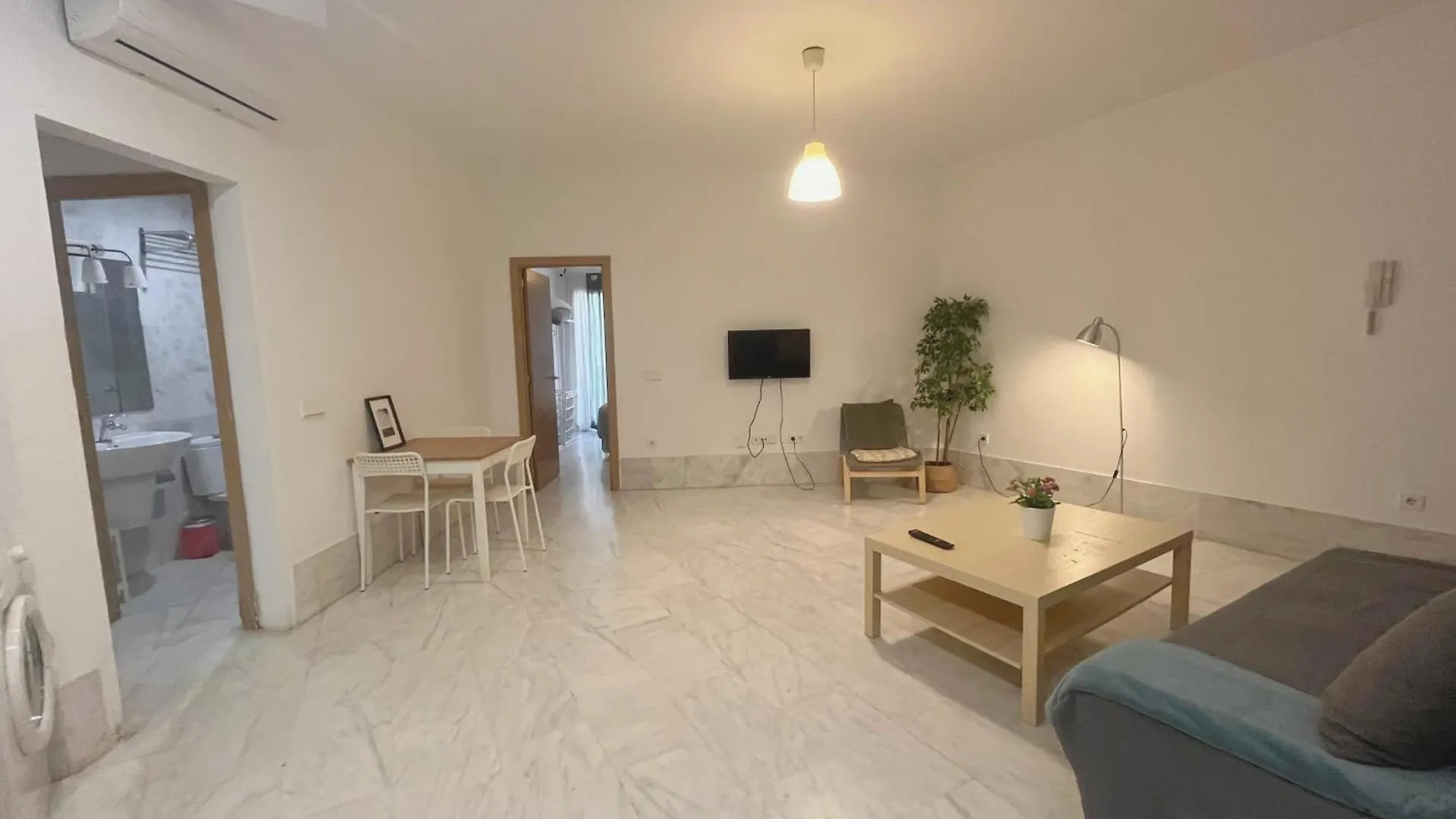 Apartment Center Veronica Confort Seville Spain